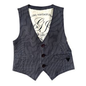 Chaleco elegante a rayas marca Guess para niño de 8 años