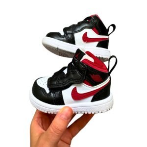 Air Jordan 1 Retro Bebé (17)